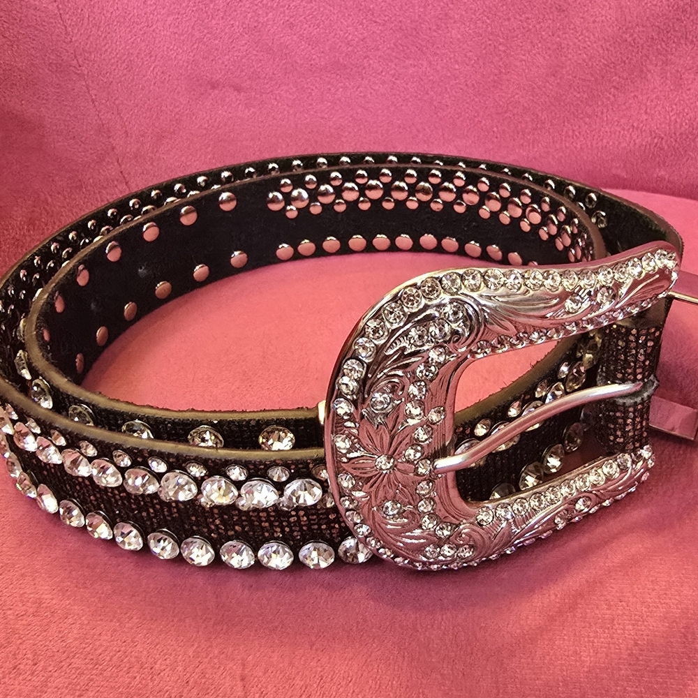 Sparkling Studded Leather Belt - Picture 7 of 9